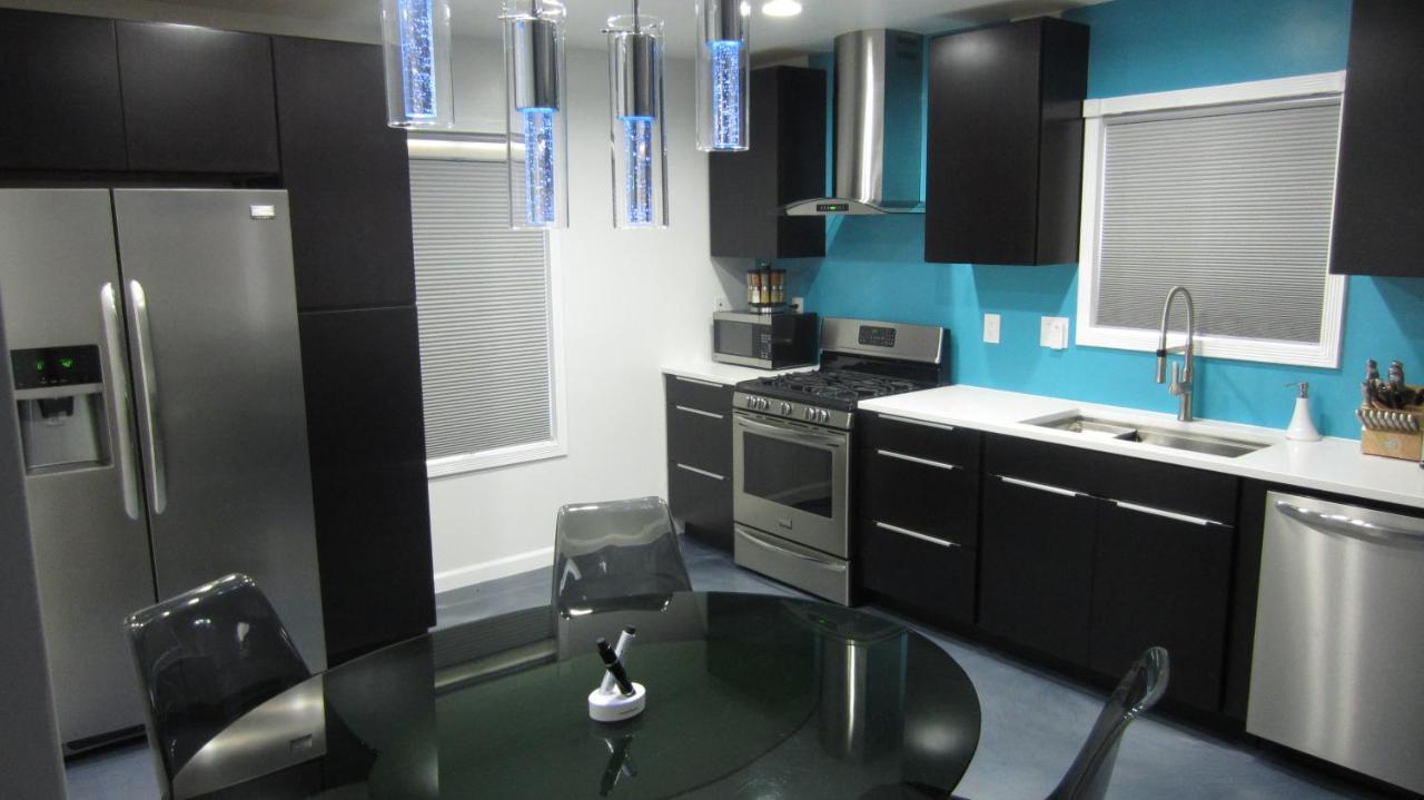 Modern/Retro Condo Highpoint Εξωτερικό φωτογραφία